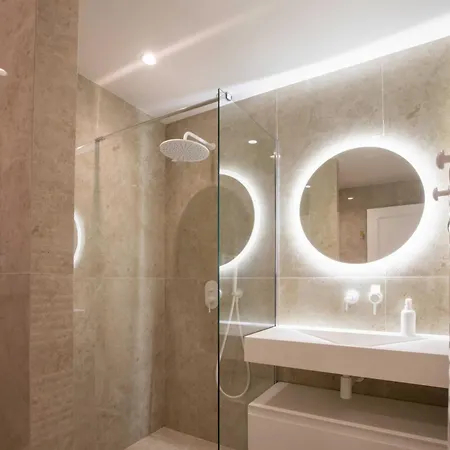 2 Bed Flat - Hyper Centre St Tropez Appartement *
